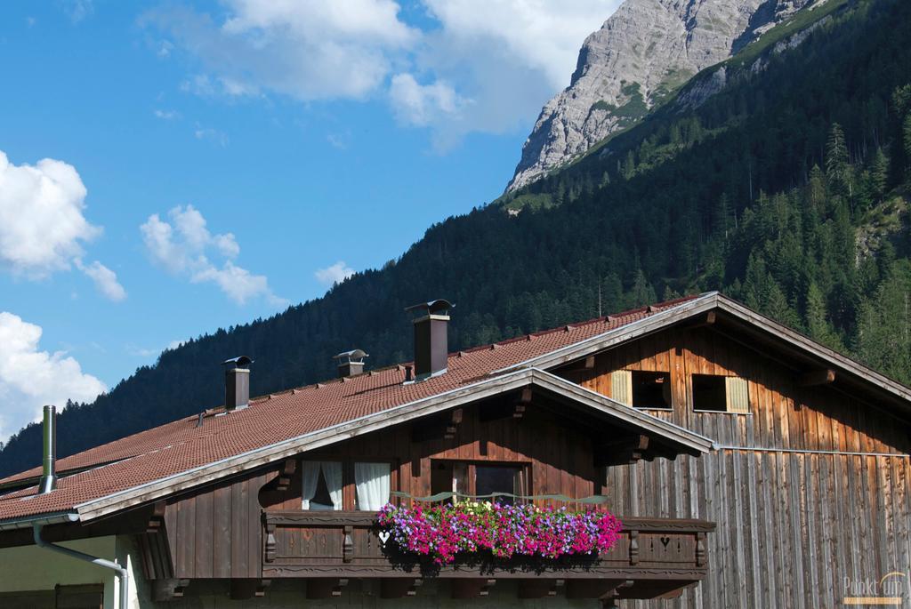 Berghof Am Schwand Hotel Hinterhornbach ภายนอก รูปภาพ